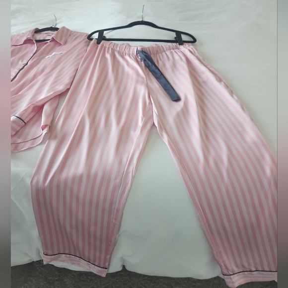 Victoria Secret Satin Afterhours Pajama PJ Set PINK ICONIC STRIPE Large - Picture 12 of 17